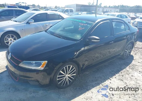 2011 Volkswagen Jetta 2.5L Se from USA, damaged, VIN 3VWBX7AJ2BM369640